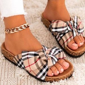 Plaid Slides